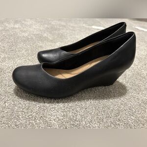 Clark’s Black Leather Wedge Heel Size 6